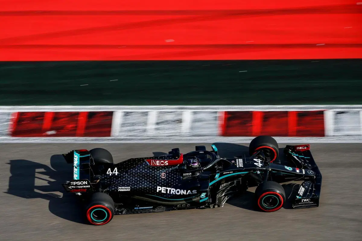 F1, GP Russia 2020: pole per Hamilton. Ferrari fuori dalla Q3 (5)
