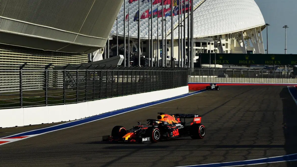 F1, GP Russia 2020: pole per Hamilton. Ferrari fuori dalla Q3 (40)