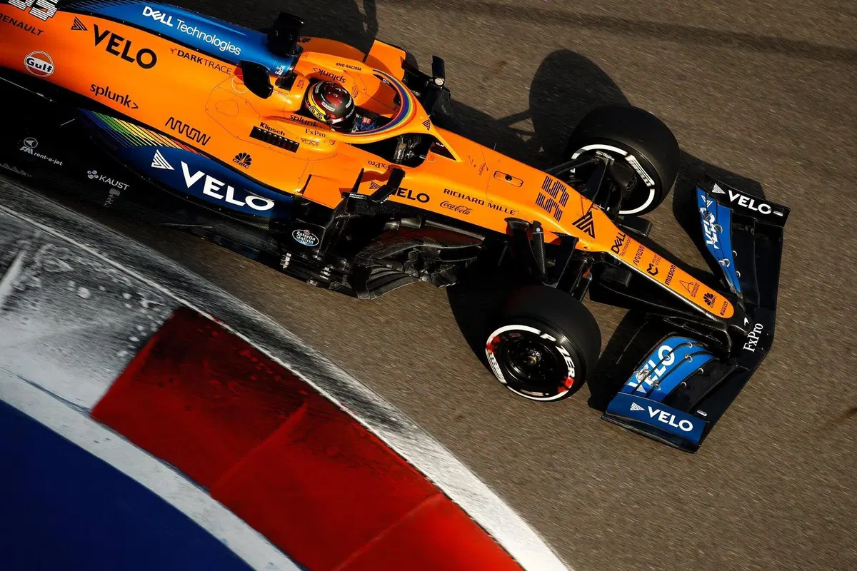F1, GP Russia 2020: pole per Hamilton. Ferrari fuori dalla Q3 (45)