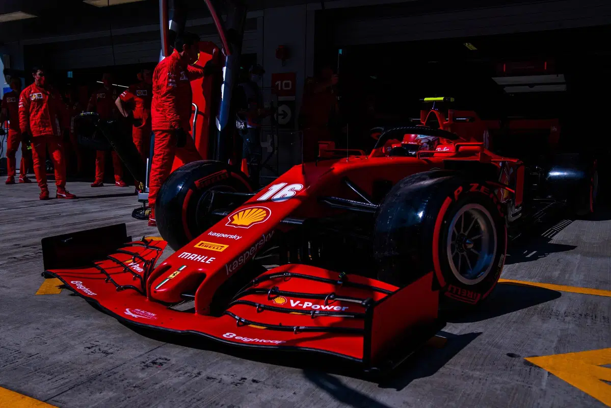F1, GP Russia 2020: pole per Hamilton. Ferrari fuori dalla Q3 (49)