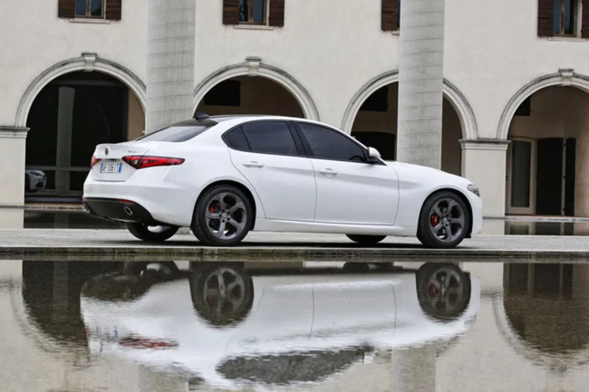 Alfa Romeo Giulia: in 34.000 al porte aperte (20)