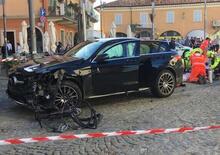 Monforte d'Alba: al volante del suv travolge una donna e la uccide in pieno centro