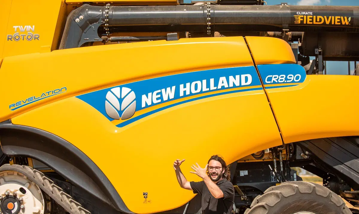 Come si guida una mietitrebbia? Tutti i segreti della New Holland CR8.90 Revelation [Video] (5)