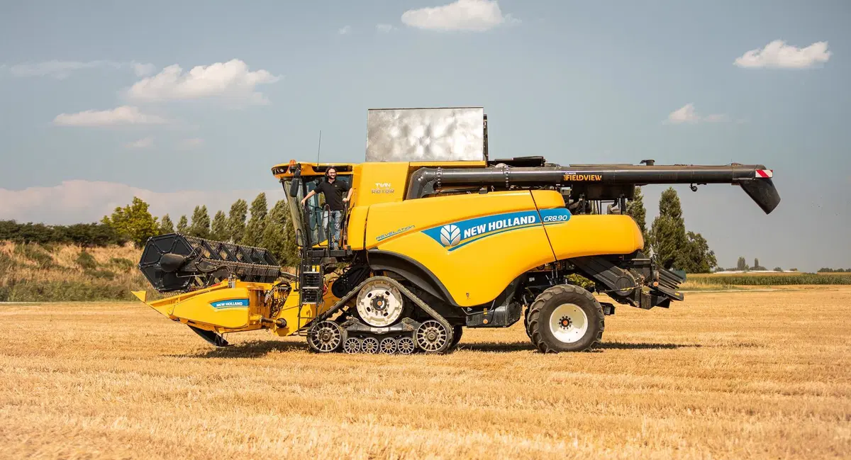 Come si guida una mietitrebbia? Tutti i segreti della New Holland CR8.90 Revelation [Video] (3)