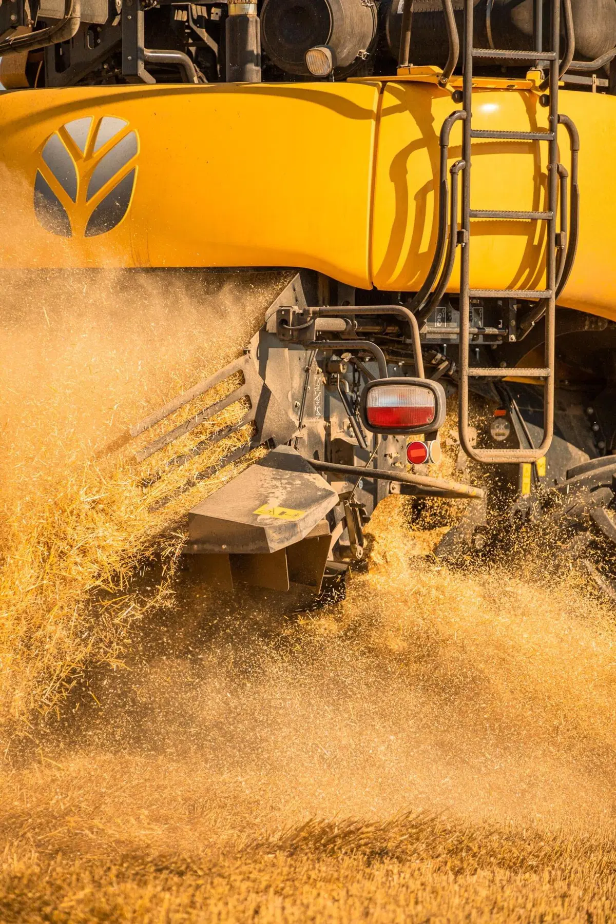 Come si guida una mietitrebbia? Tutti i segreti della New Holland CR8.90 Revelation [Video] (16)