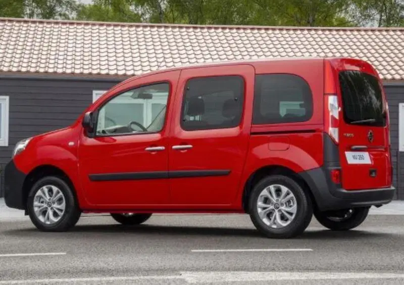 Nissan NV250 (2019-22) (10)