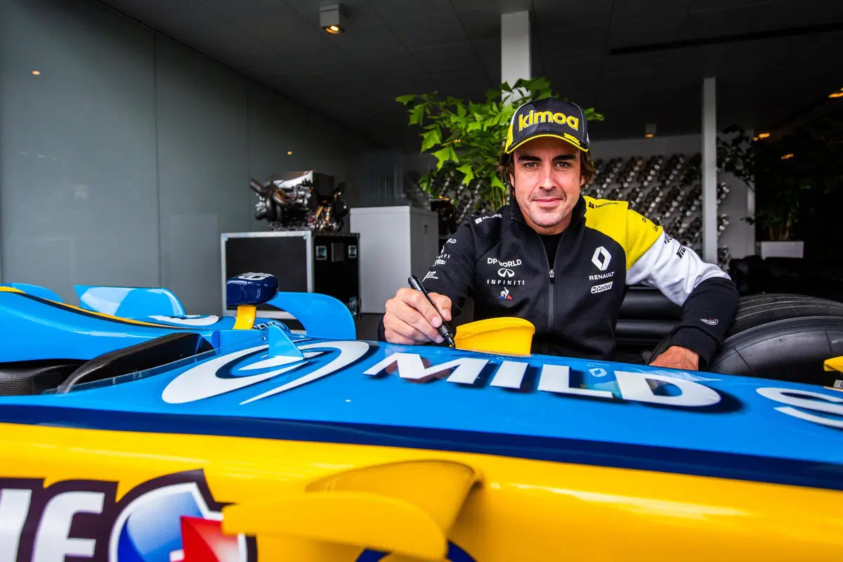 Alonso, prima visita in Renault F1: l'asturiano prepara il ritorno in pista (4)