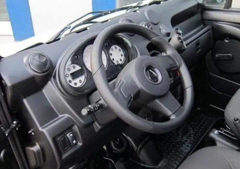 Aixam D-Truck 400 Furgone (2014-->>) (8)