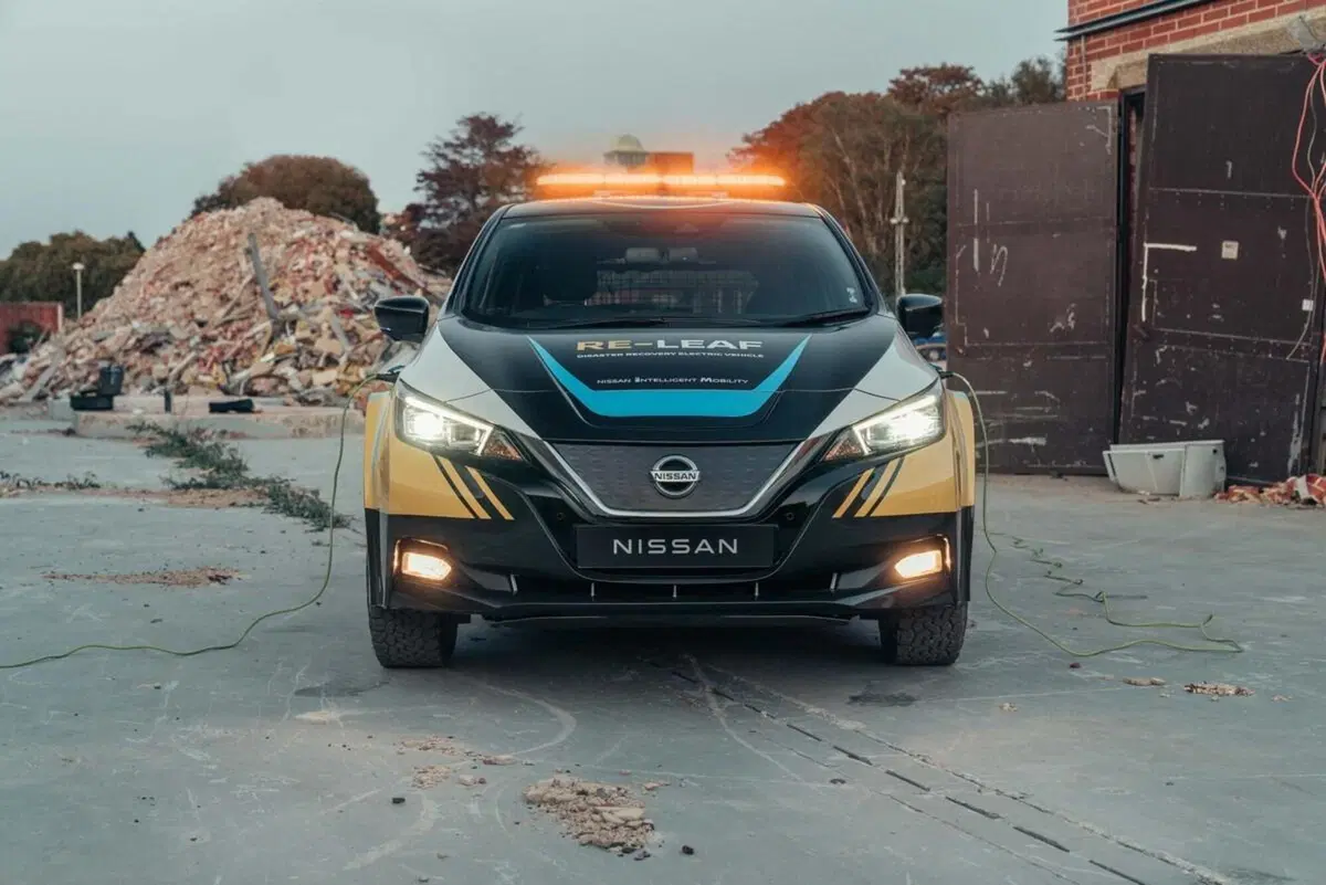 Nissan Re-Leaf, in caso di emergenza (5)