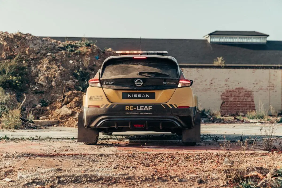 Nissan Re-Leaf, in caso di emergenza (13)
