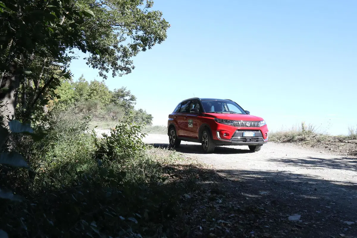Suzuki Vitara e V-Strom 1050XT, il tour a due e quattro ruote [Video] (4)