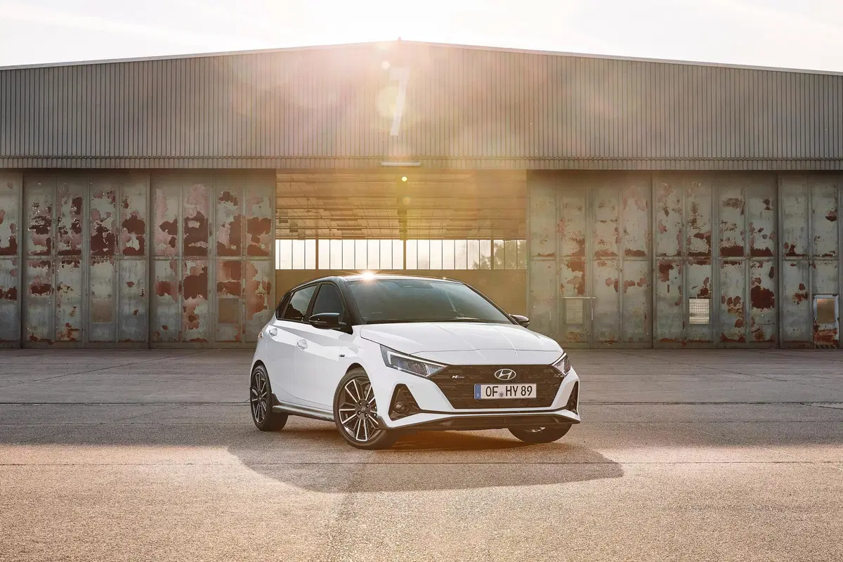 Hyundai i20 N-Line, arriva la versione sportiva (5)