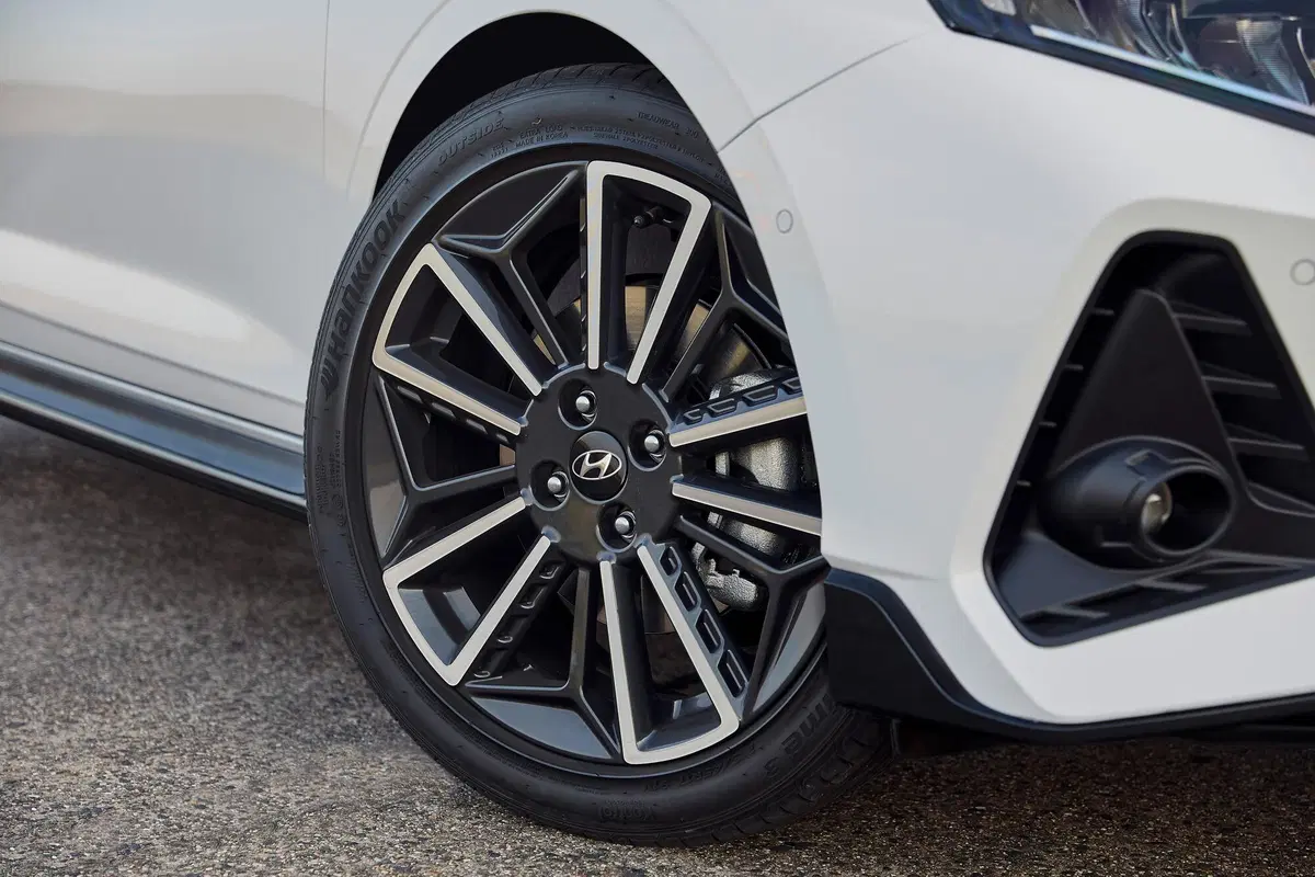 Hyundai i20 N-Line, arriva la versione sportiva (6)