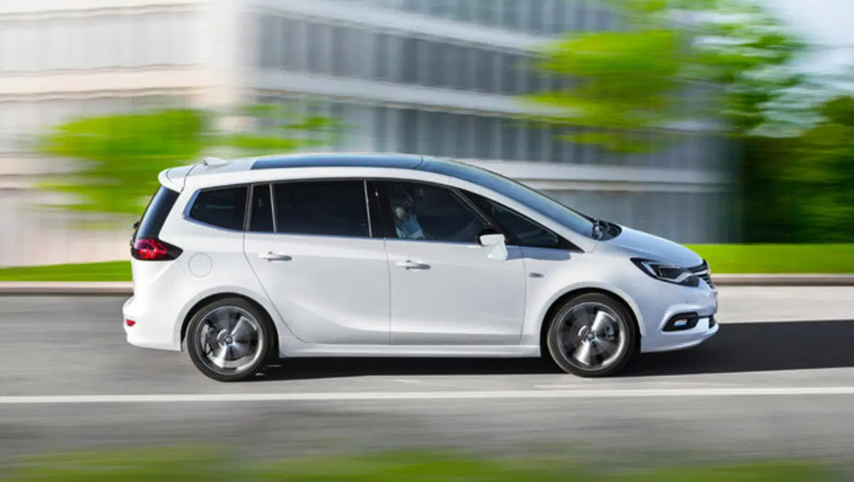 Nuova Opel Zafira: svelata la linea definitiva (11)