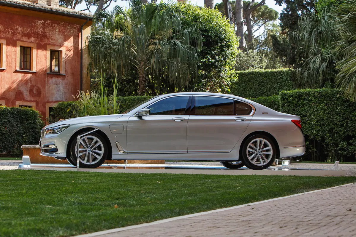 BMW iPerformance, l’ibrido diventa status symbol (2)