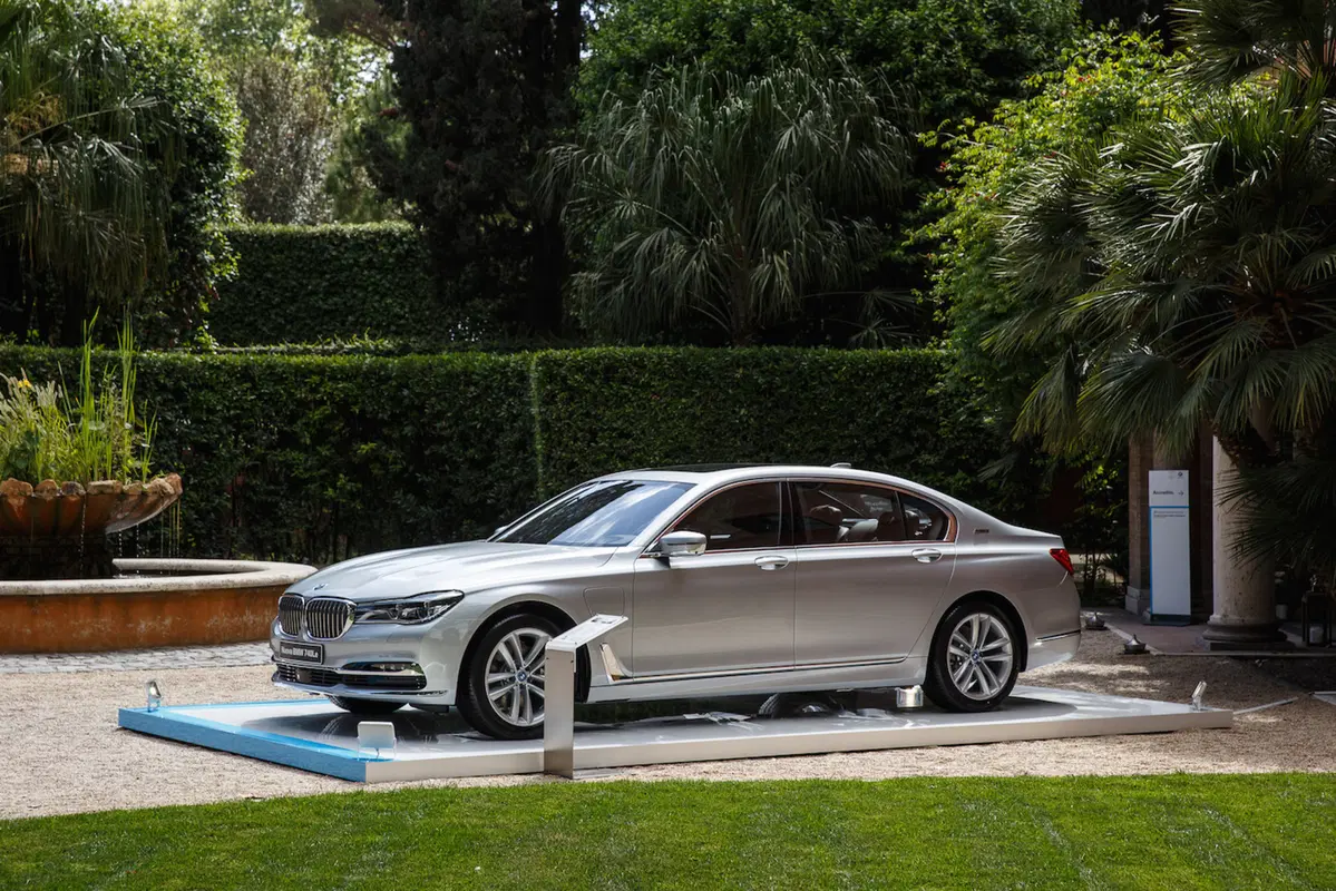 BMW iPerformance, l’ibrido diventa status symbol (10)