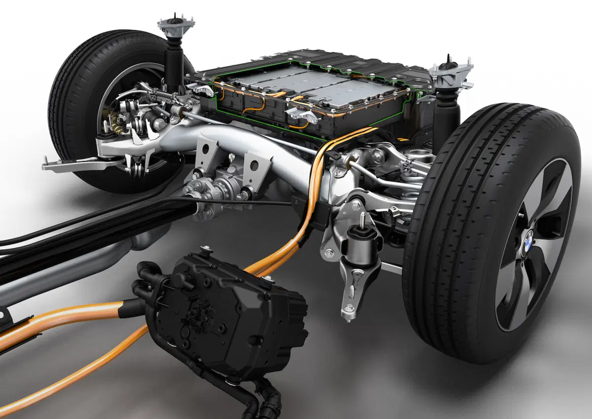 BMW iPerformance, l’ibrido diventa status symbol (45)