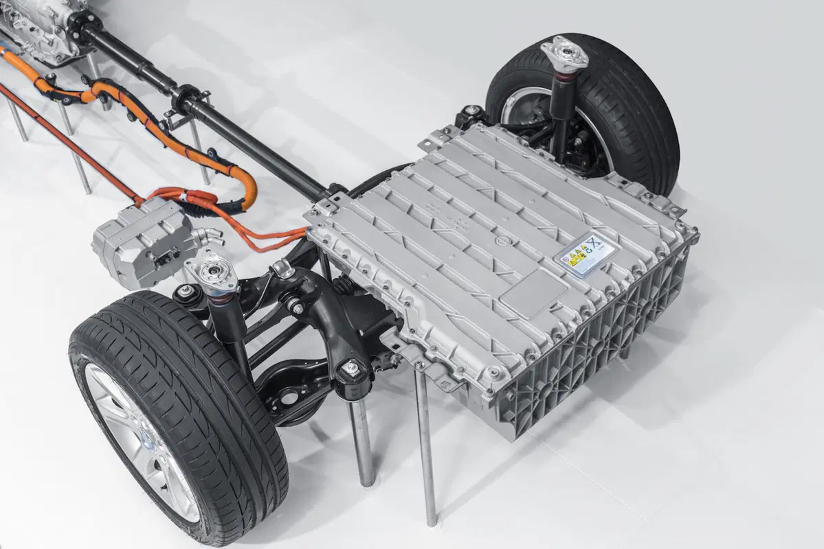 BMW iPerformance, l’ibrido diventa status symbol (46)