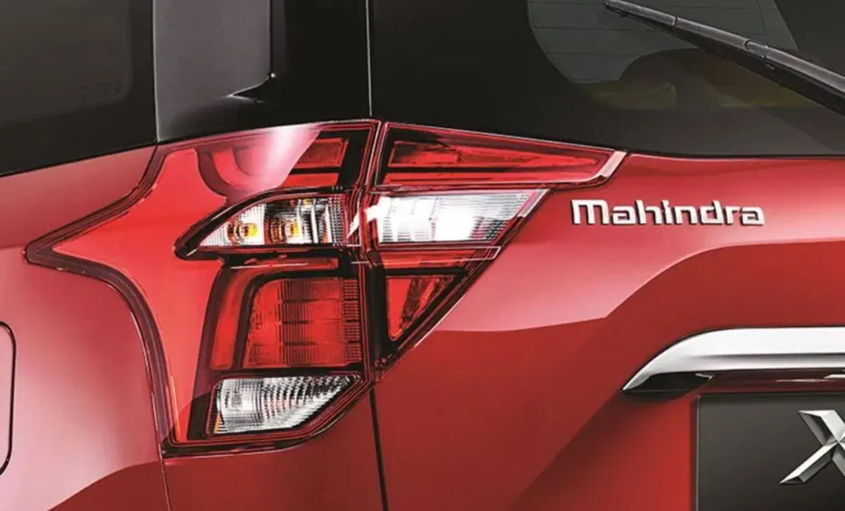 Mahindra XUV500 XUV500 2.2 16V FWD W6 (22)