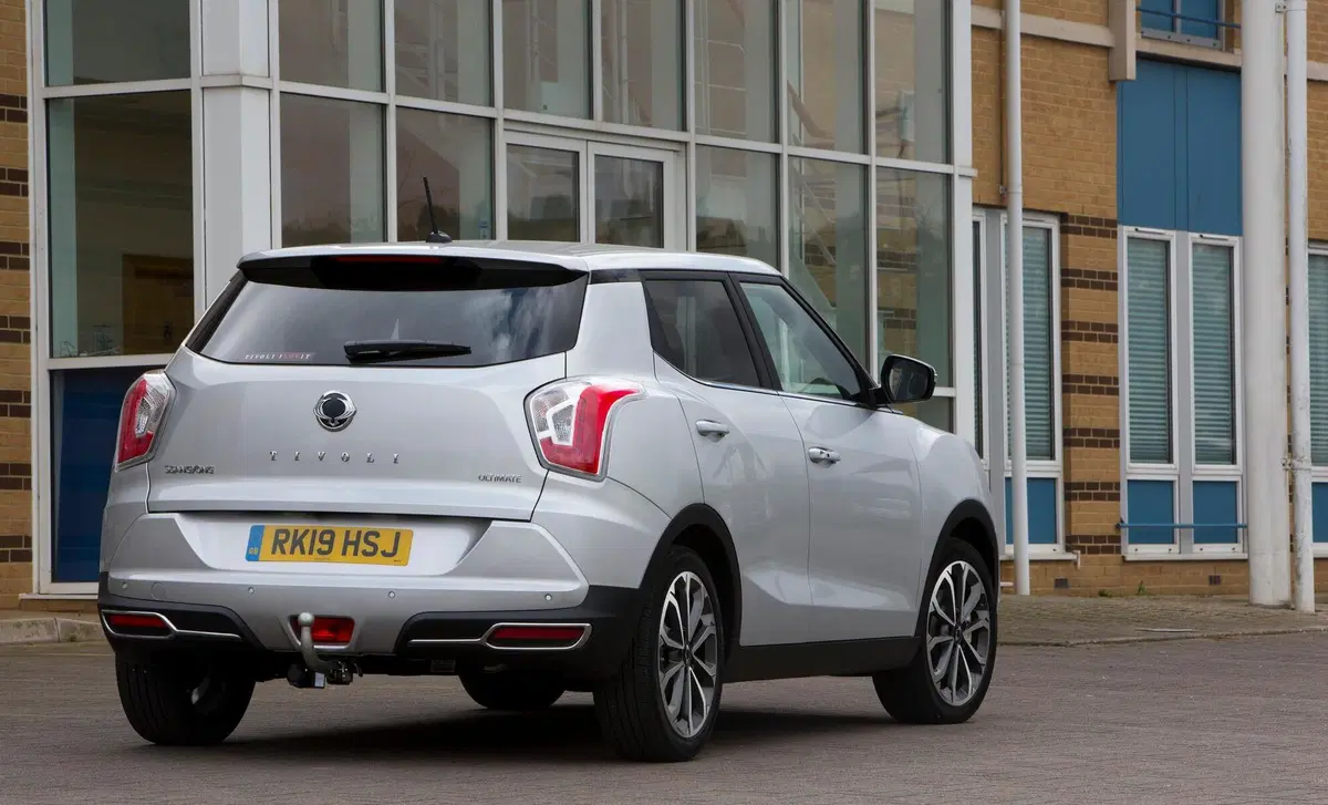 Ssangyong Tivoli 1.6d 2WD I lov It (28)
