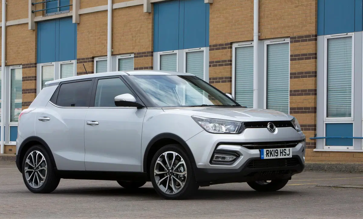 Ssangyong Tivoli 1.6d 2WD I lov It (21)