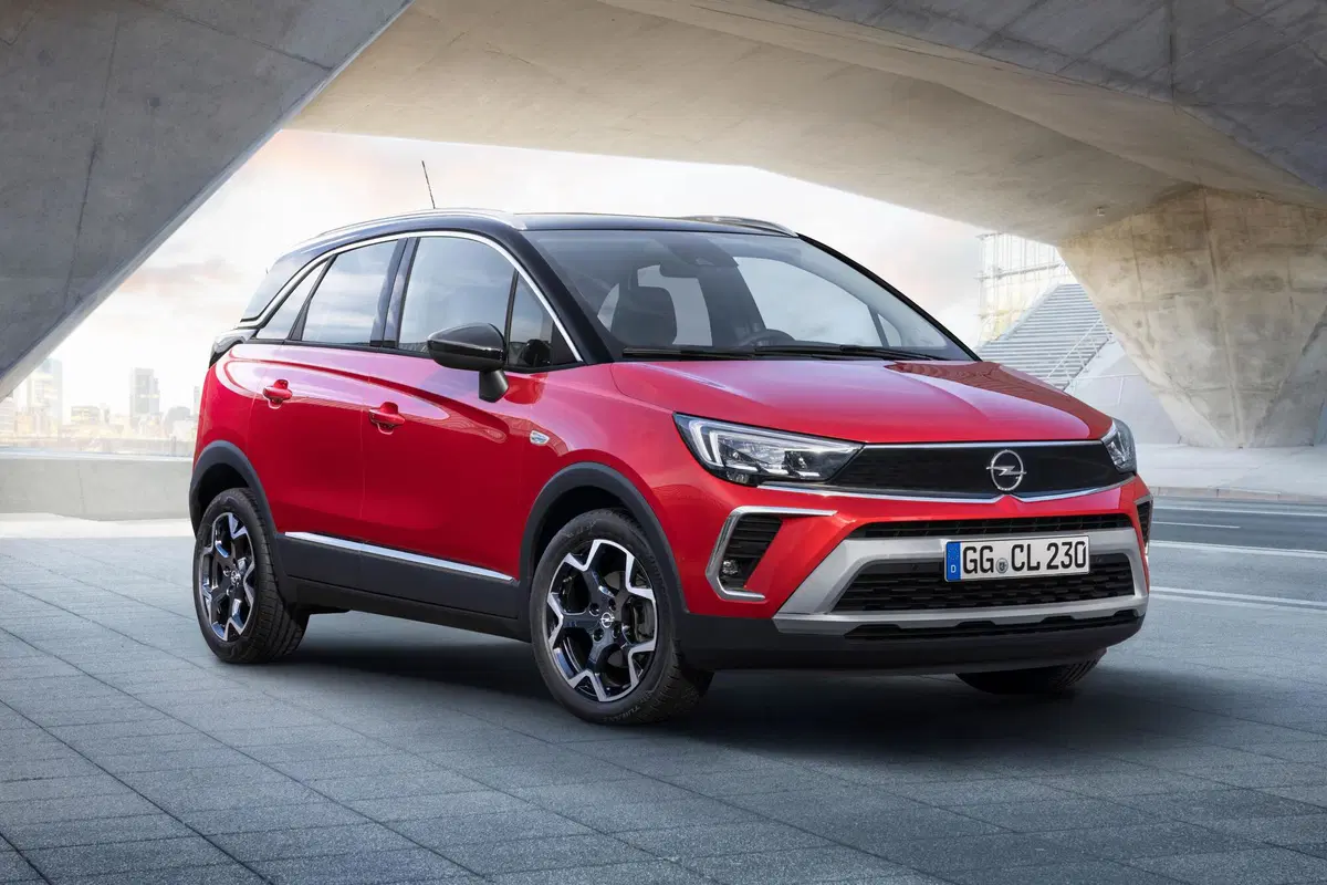 Opel Crossland, il restyling perde la X e guadagna nuovi motori (10)