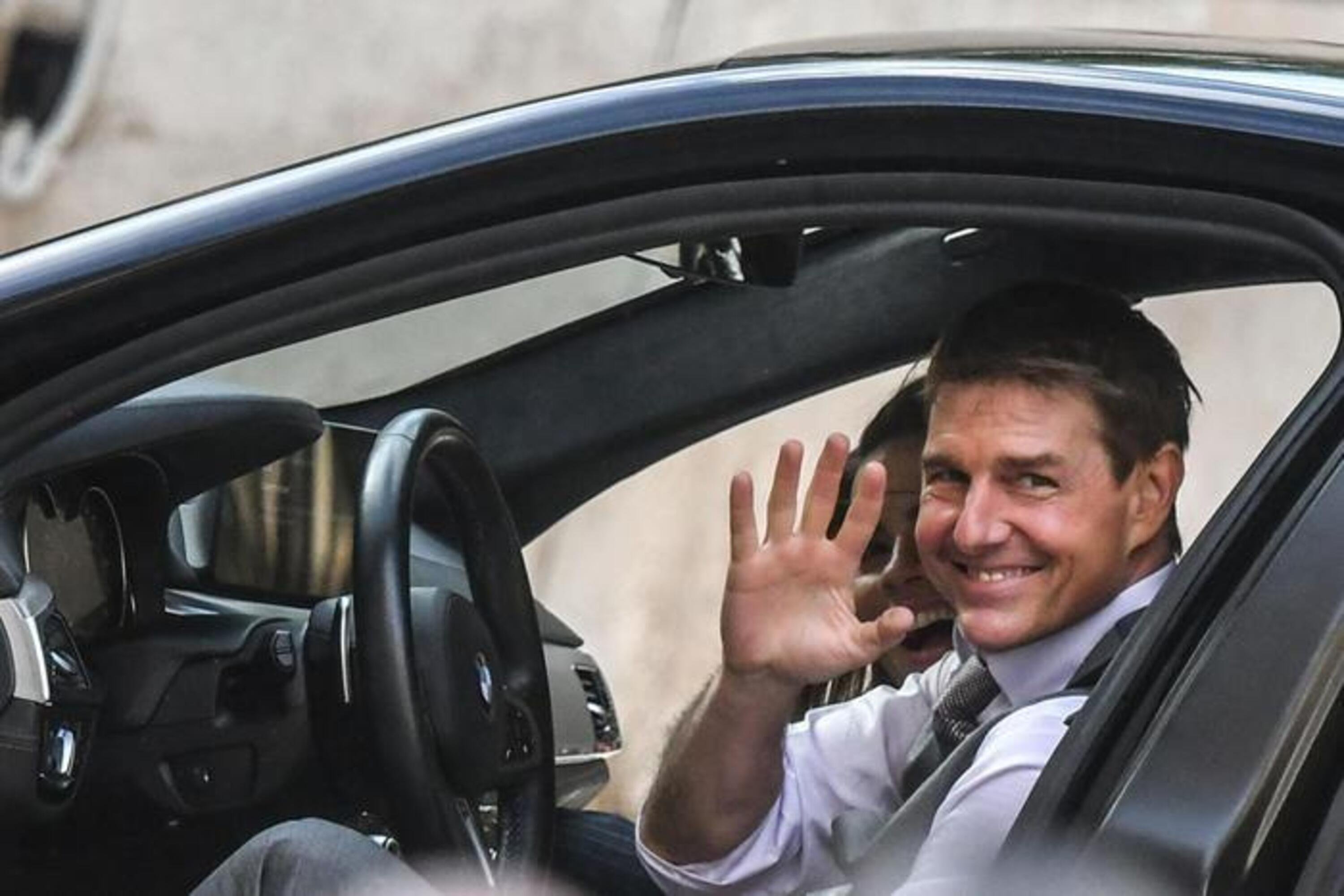 Sulle strade di Roma Tom Cruise gira il nuovo &quot;Mission: Impossible&quot;