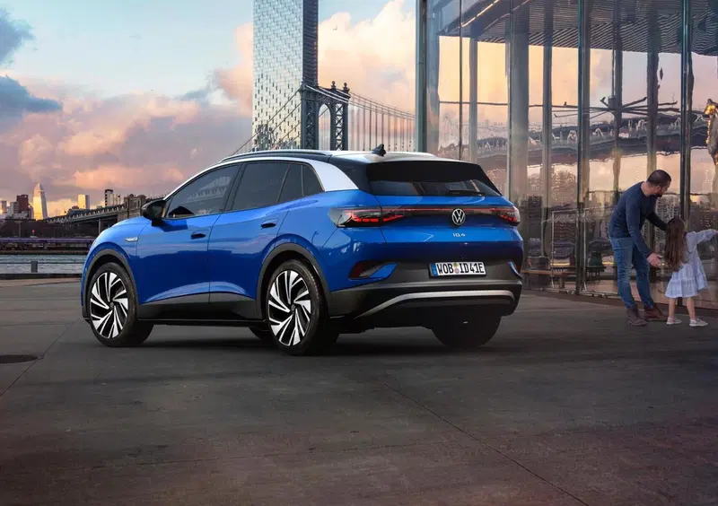 Volkswagen ID.4 (2020-->>) (4)