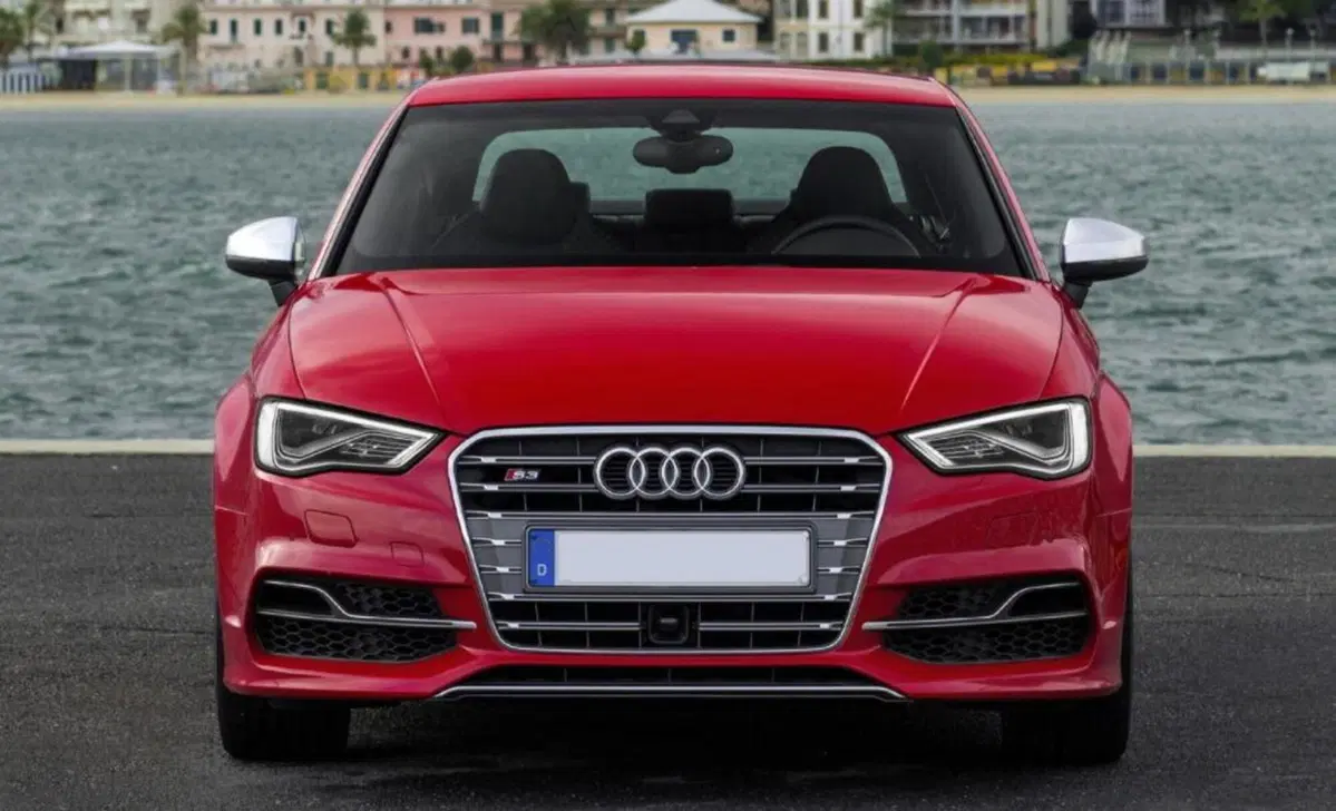 Audi S3 Sedan 2.0 TFSI quattro S tronic (3)