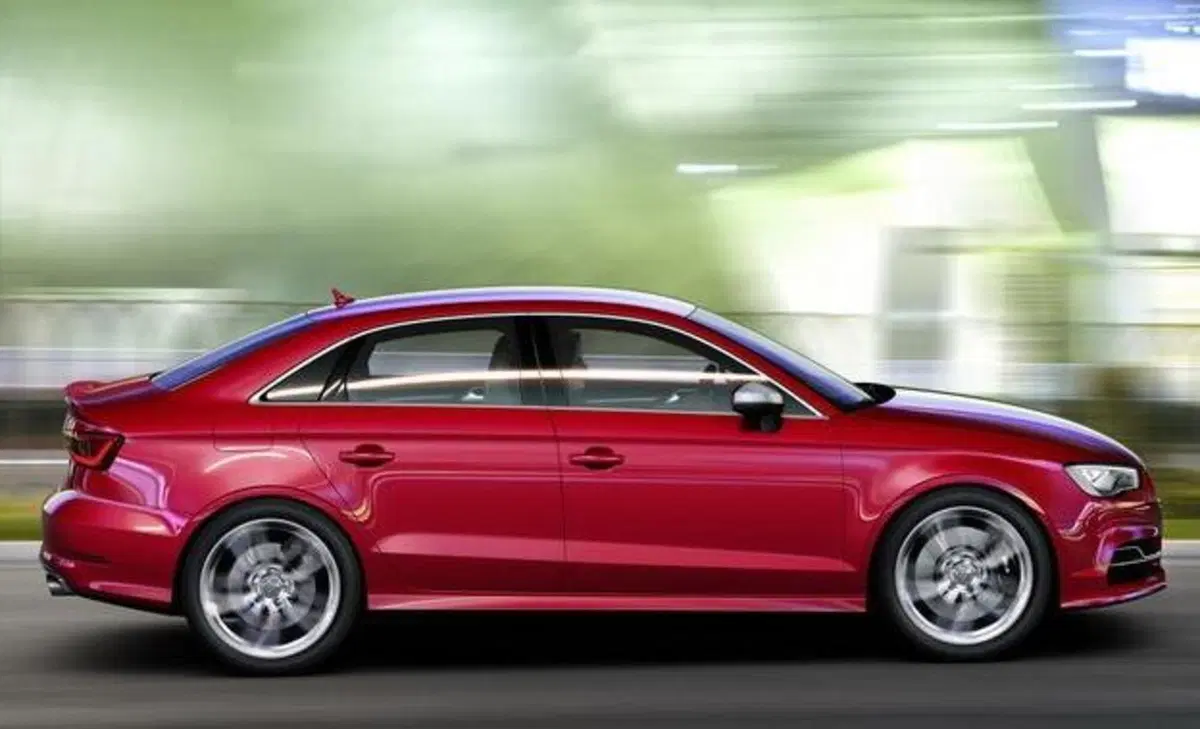Audi S3 Sedan 2.0 TFSI quattro S tronic (7)