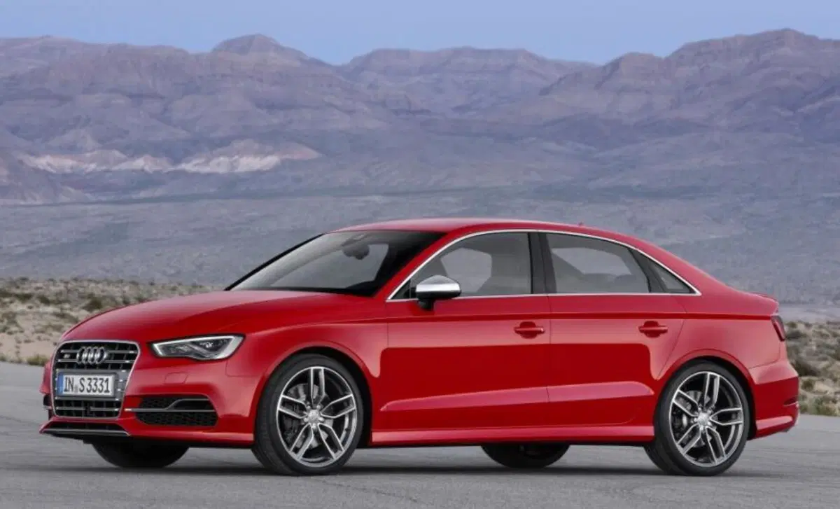 Audi S3 Sedan 2.0 TFSI quattro S tronic (9)