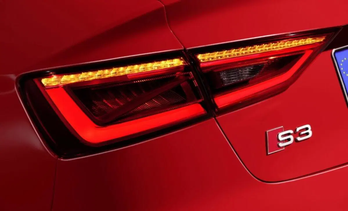 Audi S3 Sedan 2.0 TFSI quattro S tronic (17)