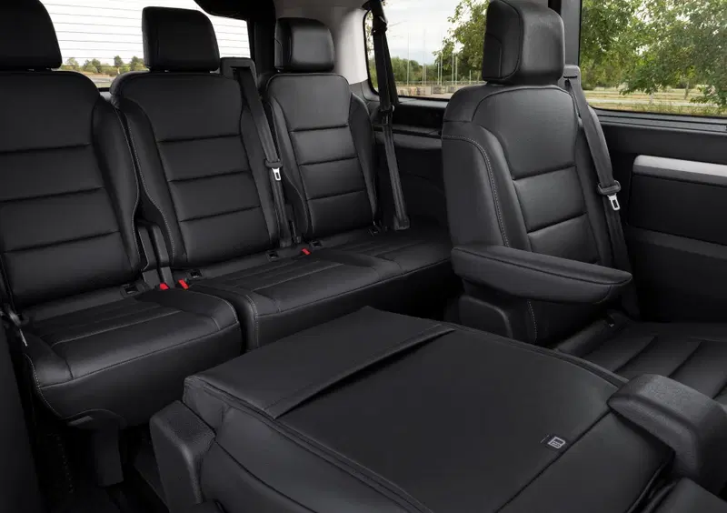 Opel Zafira-e Life (13)