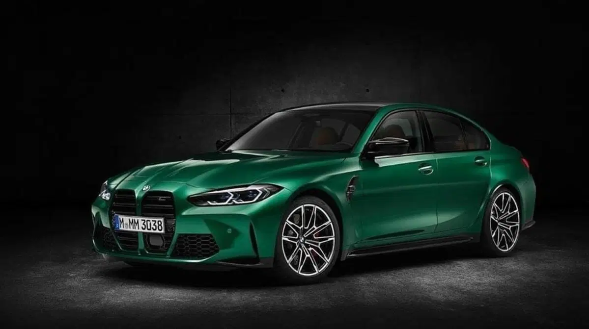 Dal mito per pochi della 328 uso gara, Alle M3 / M4 un po' tamarre: doppio rene BMW nuovo ma vecchio (4)