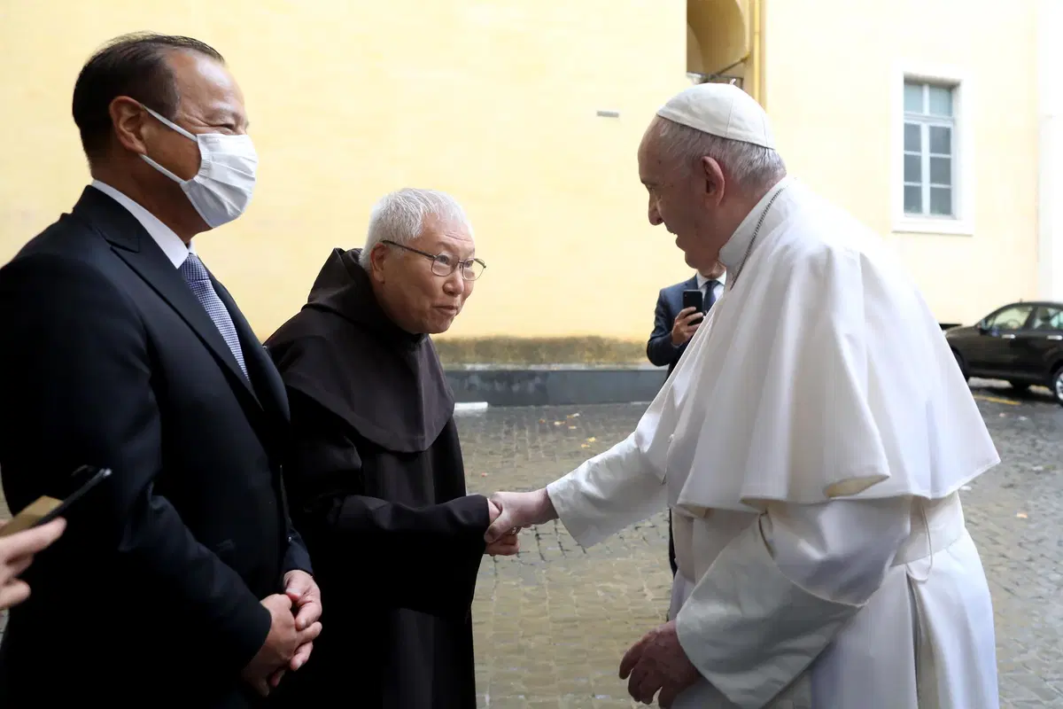 Toyota Mirai, una Papamobile ad idrogeno per Papa Francesco (11)