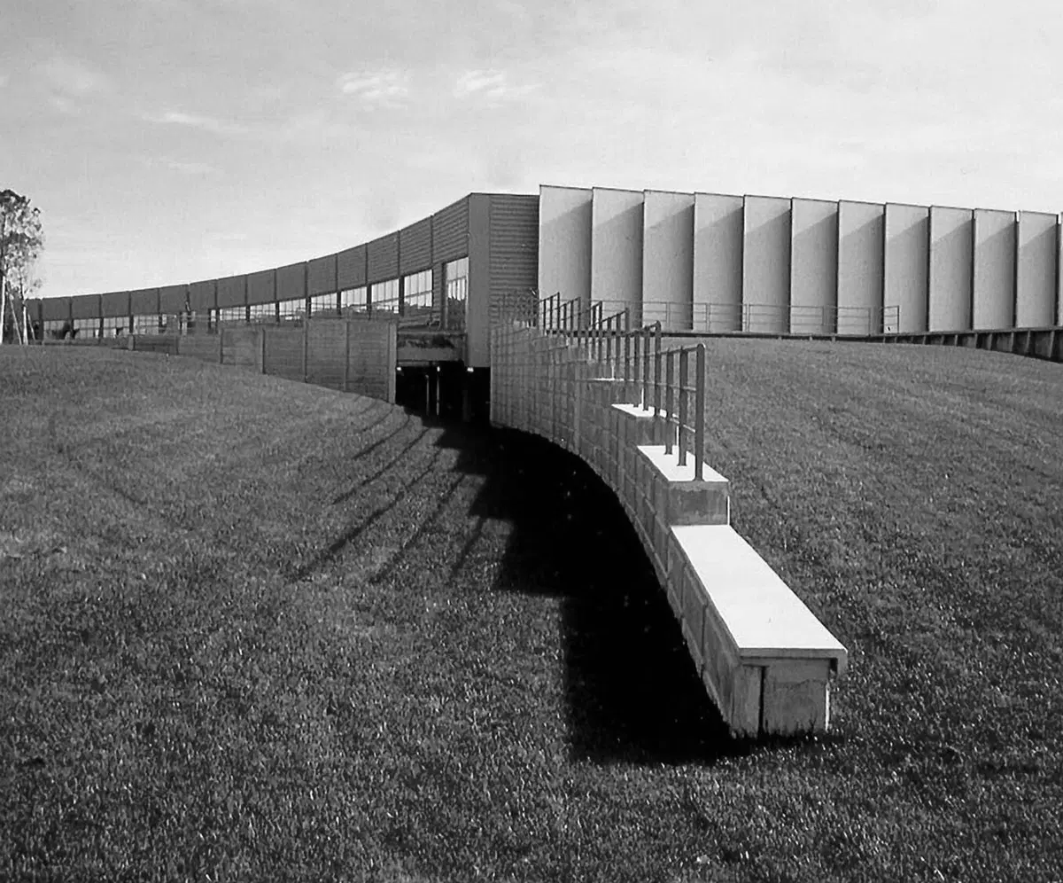Architettura italiana nel mondo auto, Foto gallery stabilimenti e non solo [Da Melfi a Maranello] (23)