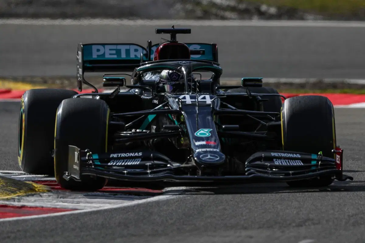 F1, GP Eifel 2020: Hamilton vince ed eguaglia Schumacher (11)