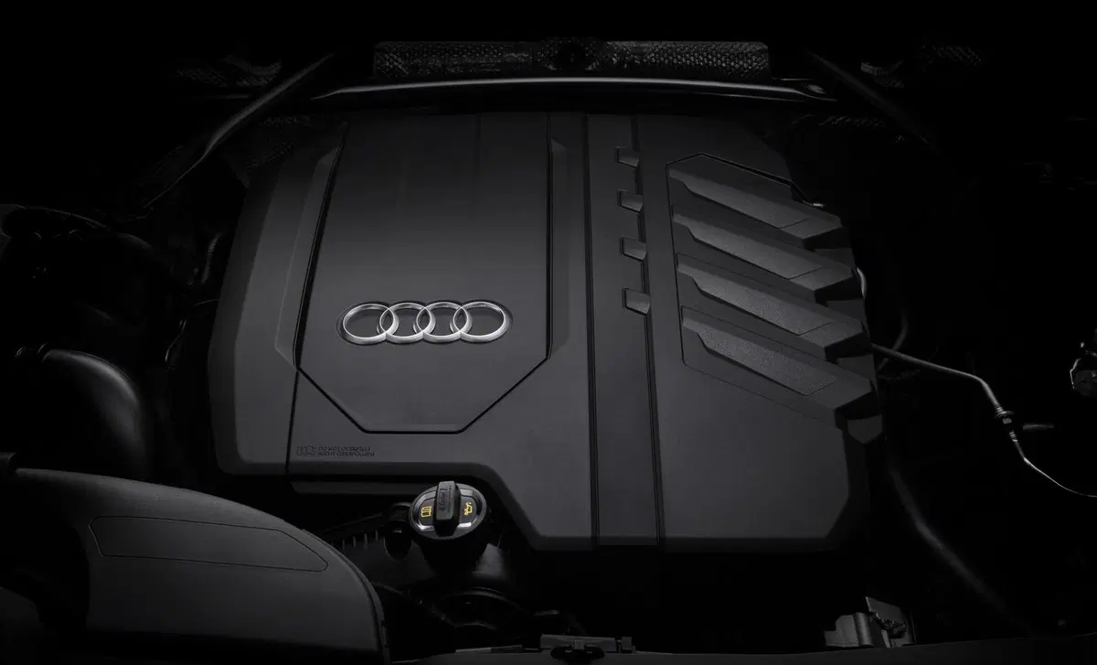 Audi Q5 50 TFSI e quattro S tronic Business (21)