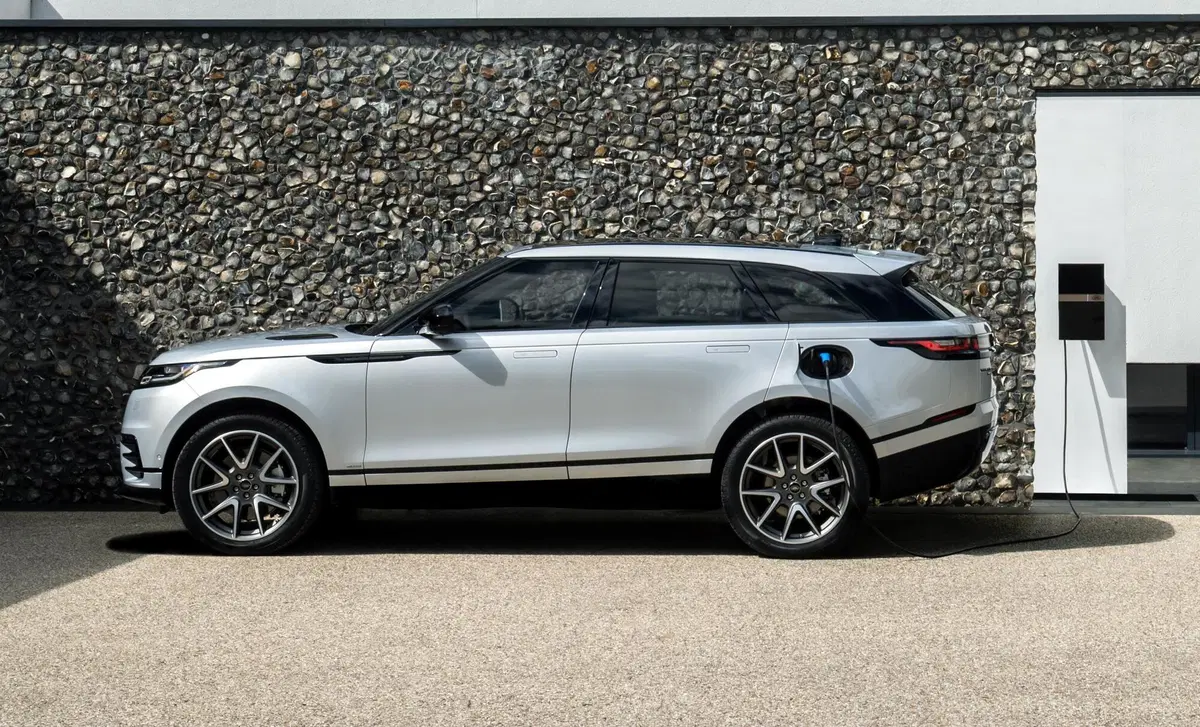 Land Rover Range Rover Velar 3.0D V6 275 CV R-Dynamic SE (30)