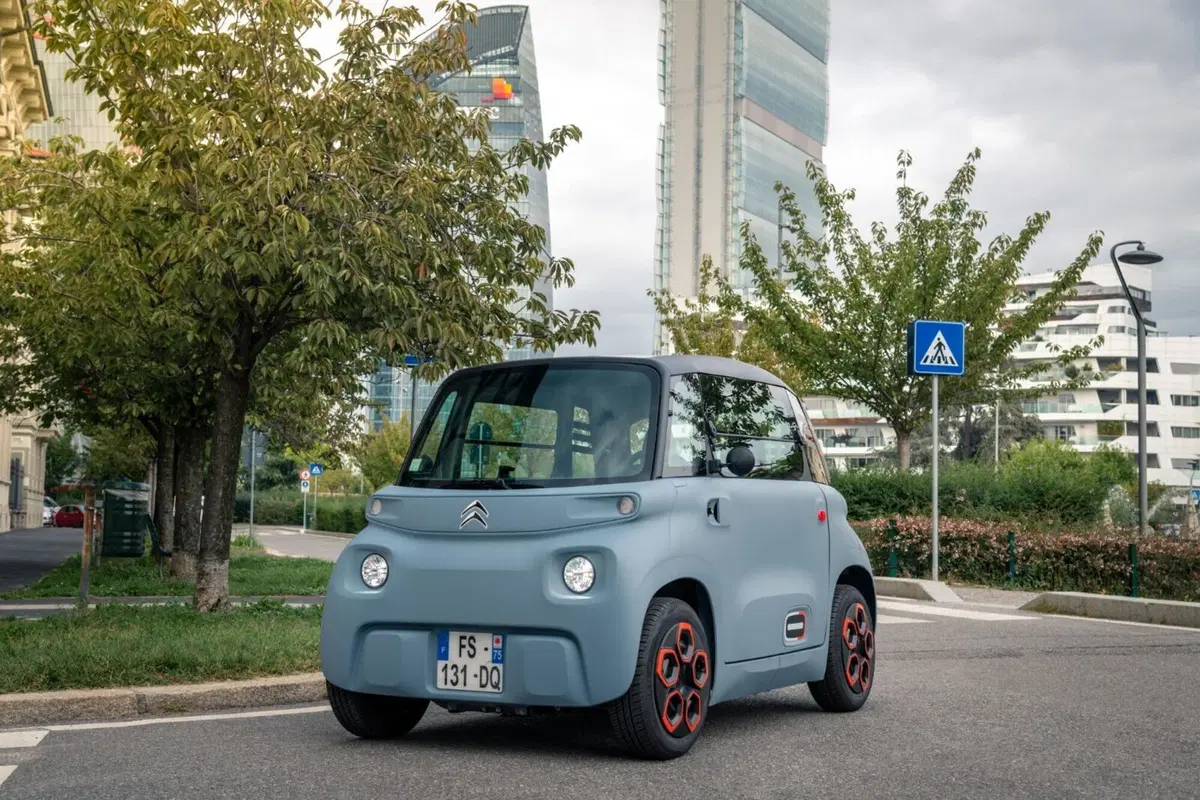 Citroen AMI, 5.430 euro: Super MINI per SMART cities con range 75 km [no patente] (9)