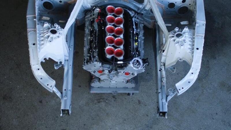 Lo swappamento gozzo: motore V10 F1 nel cofano della Supra [video officina]