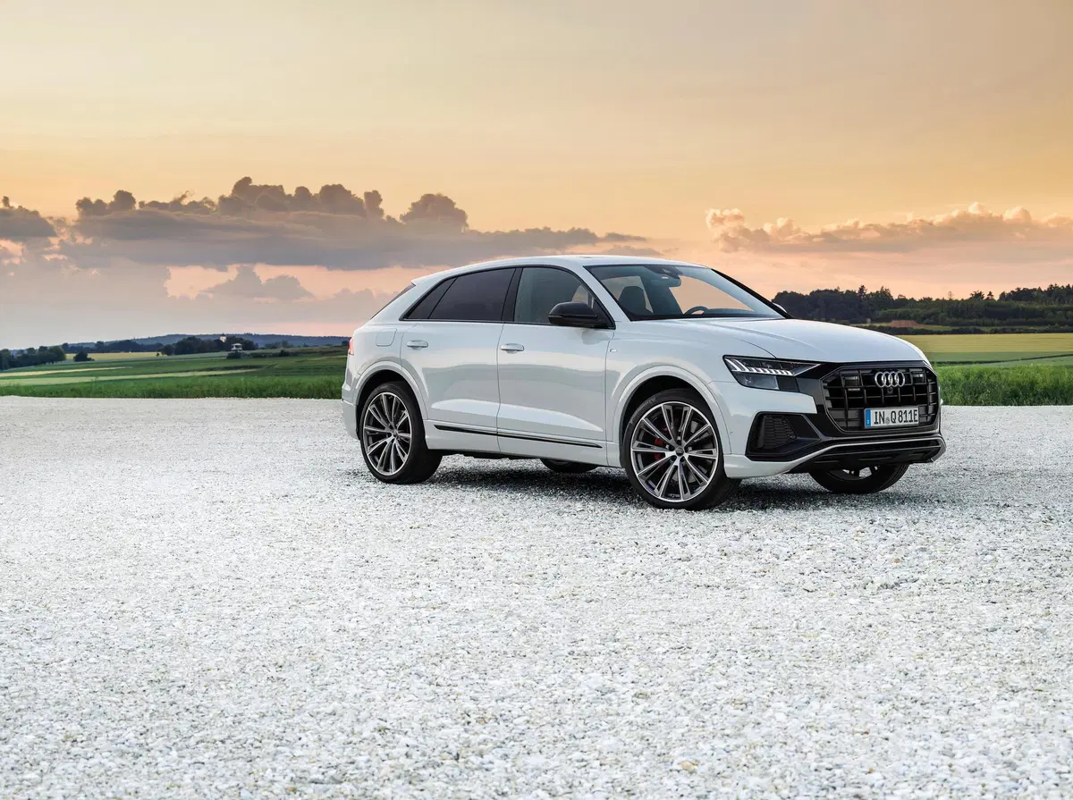 Audi Q8, arriva la versione plug-in hybrid (6)