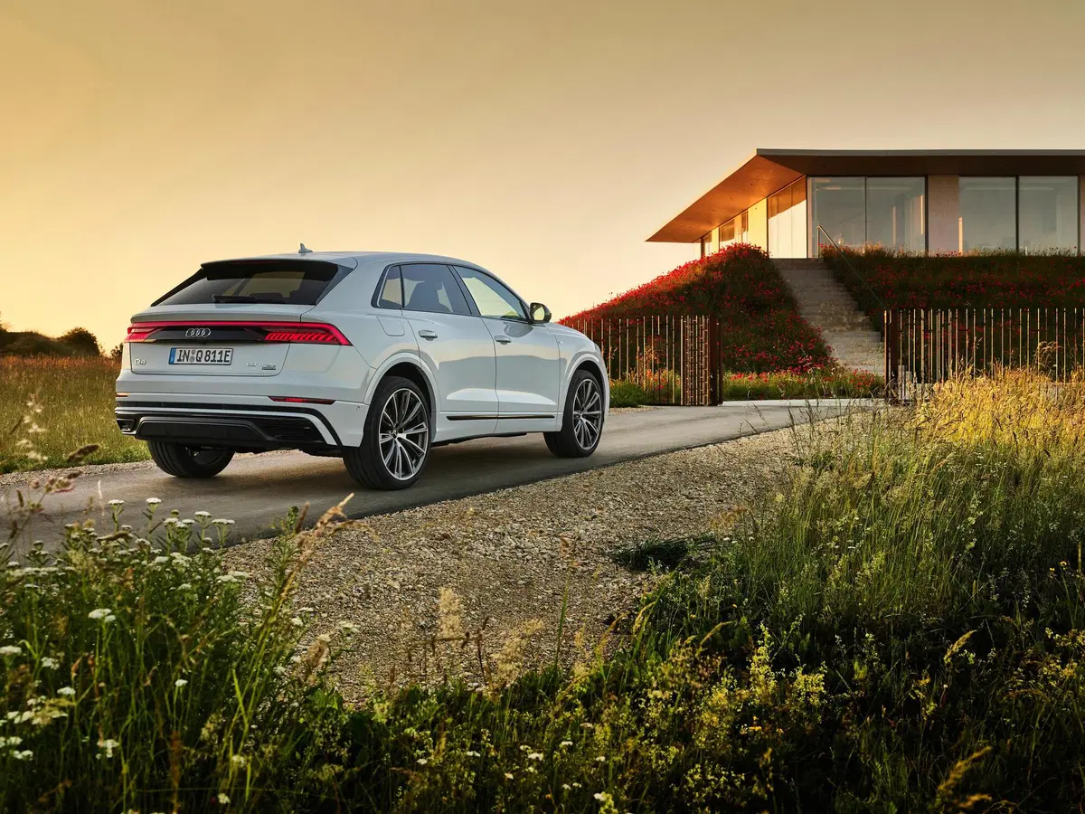 Audi Q8, arriva la versione plug-in hybrid (8)