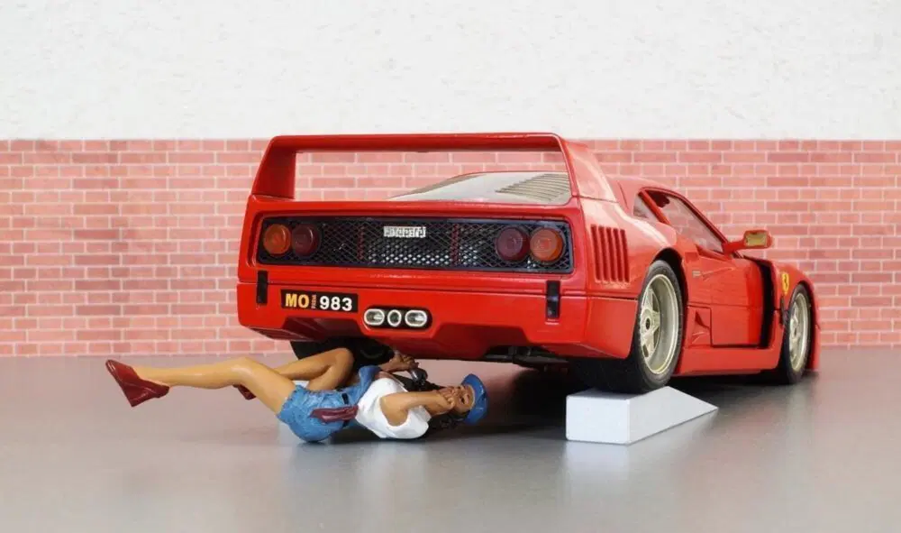 Fonte dati e importi: ricerca su "Manutenzione e tagliandi di una supercar - Sicurauto.it 2020"