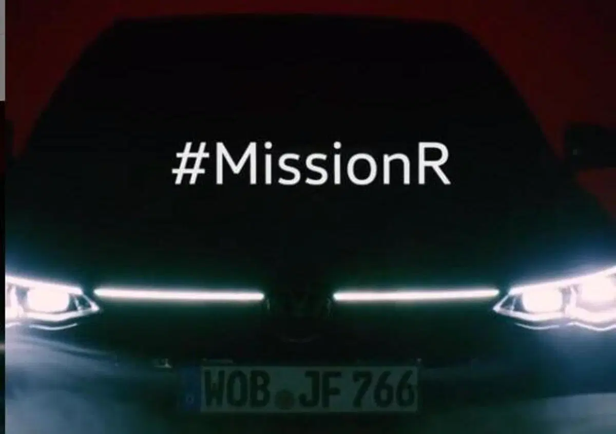 Volkswagen Golf R VIII, inizia il conto alla rovescia: il teaser