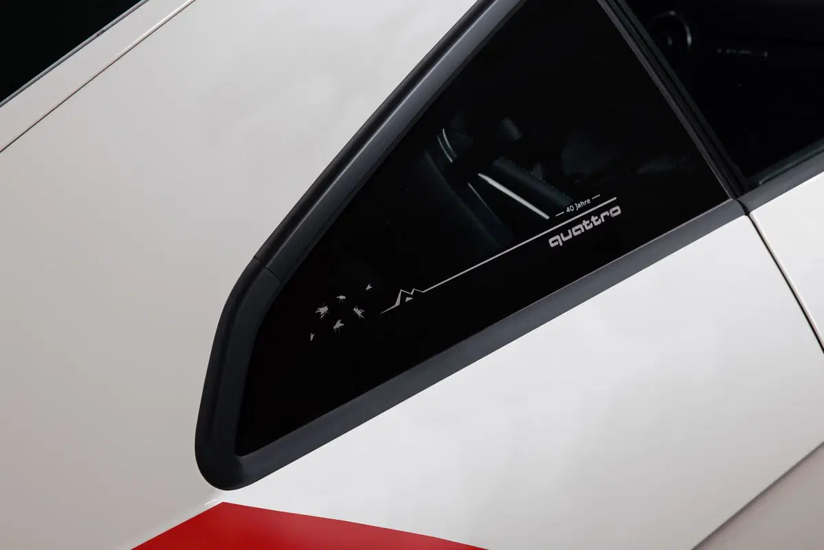 Audi TT RS 40 years of quattro, la serie speciale per i quarant'anni della trazione integrale quattro (6)