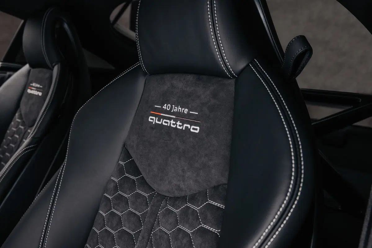 Audi TT RS 40 years of quattro, la serie speciale per i quarant'anni della trazione integrale quattro (9)
