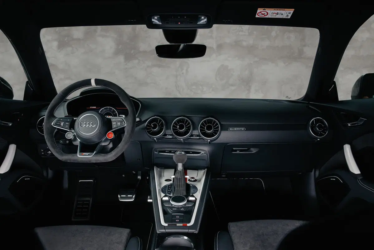 Audi TT RS 40 years of quattro, la serie speciale per i quarant'anni della trazione integrale quattro (10)