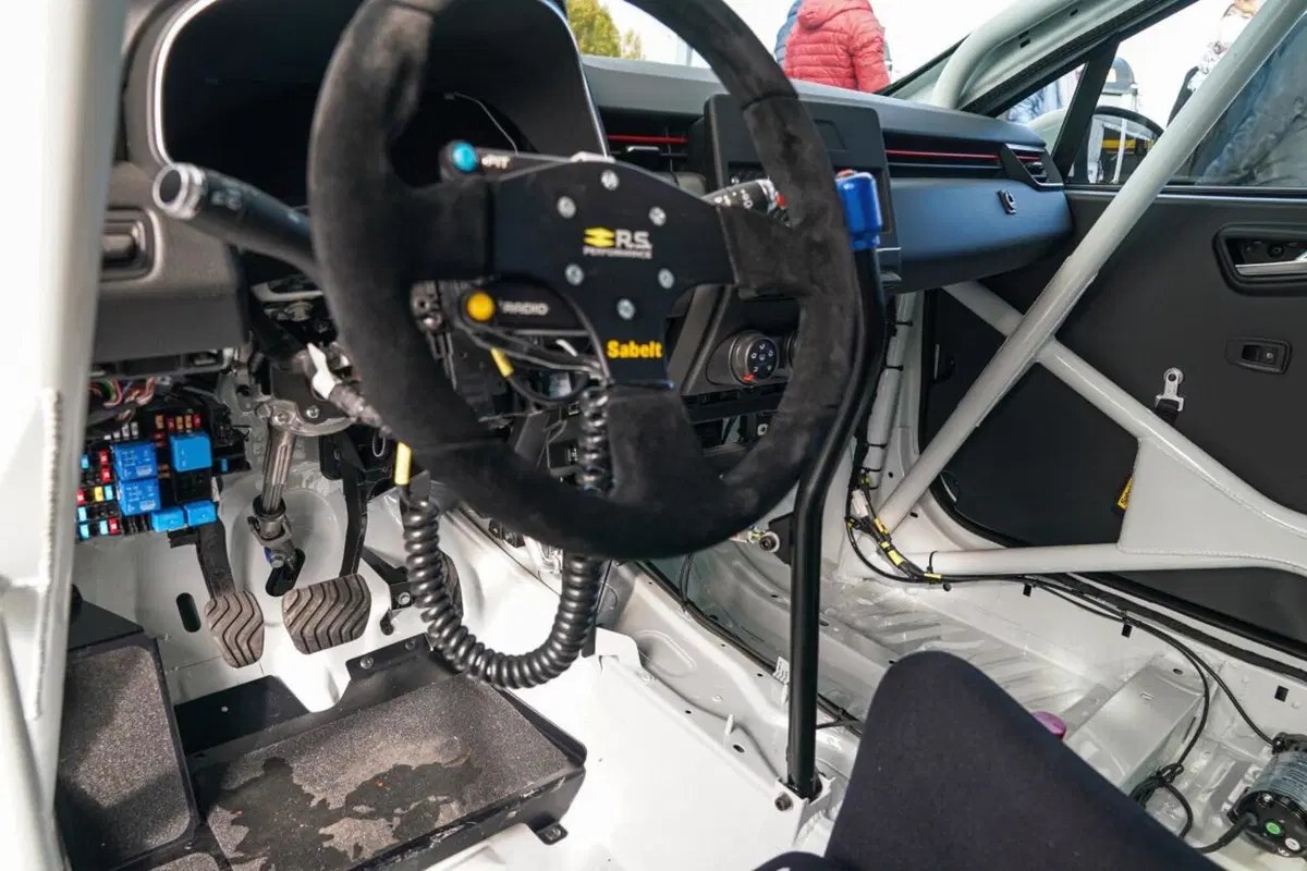 Renault Clio Cup 2021: com'è fatta (16)