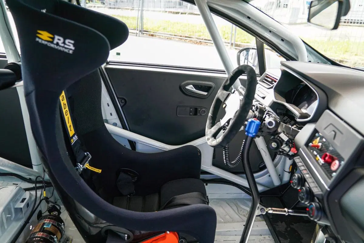 Renault Clio Cup 2021: com'è fatta (20)